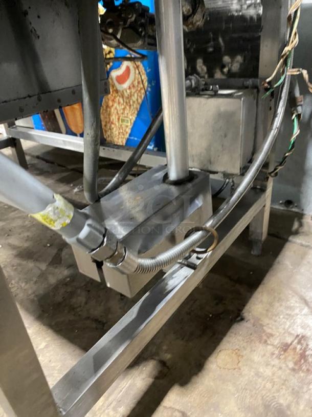 Groen NHFPE4 stainless steel 40-gal tilt skillet with natural gas, single spout faucet, on legs. Used condition, Model: NHFPE4, SN: N1330-CF.