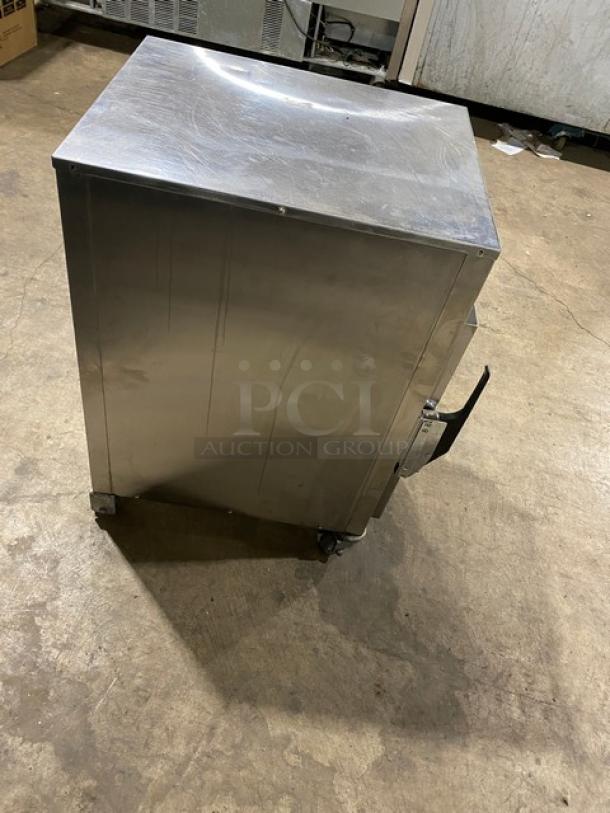 Alto-Shaam 500-S Halo Heat 6-Pan Heated Holding Cabinet, stainless steel, on casters, electric, with universal pan rack.