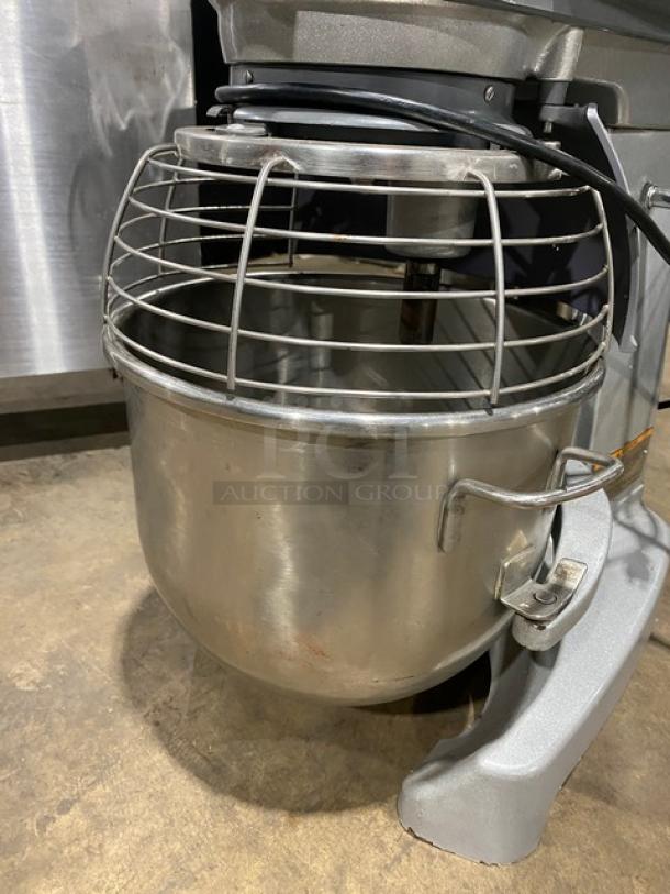Hobart Legacy Series 20 Qt. gray commercial planetary mixer, model HL200-1STD, with stainless steel bowl guard and mixing bowl.