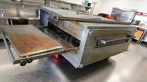 Middleby Marshall WOW! Conveyor Pizza Oven, stainless steel, impinger model, fully operational, outstanding condition.