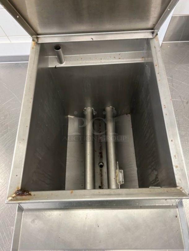 Pitco RTG14 commercial gas deep fryer, 15-gallon capacity, superior condition, NSF listed, fully tested, stainless steel interior.