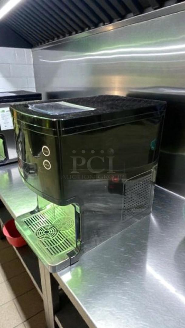 Freezimer Countertop Nugget Ice Maker, Wi-Fi enabled, excellent condition, black finish, 40 lbs/day capacity, model FREEZ-S-ICE-0332.