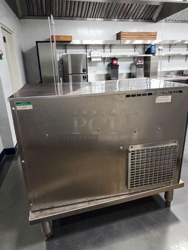 Stainless steel Manitowoc S-180-04 ice and beverage dispenser, undercounter model, 120V, UL-listed, tested, excellent condition.