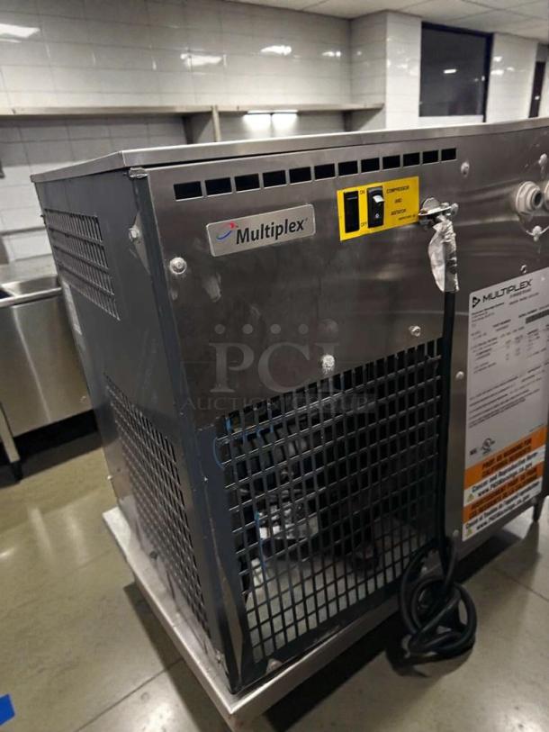Manitowoc Multiplex S-180-04 commercial ice and beverage dispenser, excellent condition, UL listed, 120V, fully operational.
