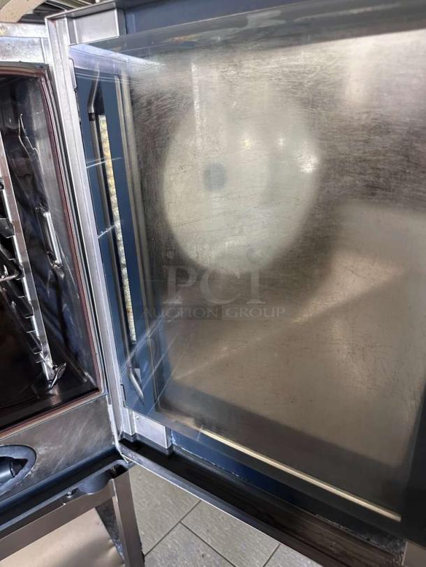 Rational SelfCookingCenter combi oven, stainless steel, model RAT-L-CMB-0636, prime condition, fully operational.