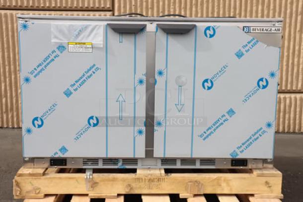 Brand new Beverage-Air UCRF48AHC-1-SA-B-23 48" dual temp refrigerator/freezer. Out of packaging, may have minor scuffs. Serial: 15604720.