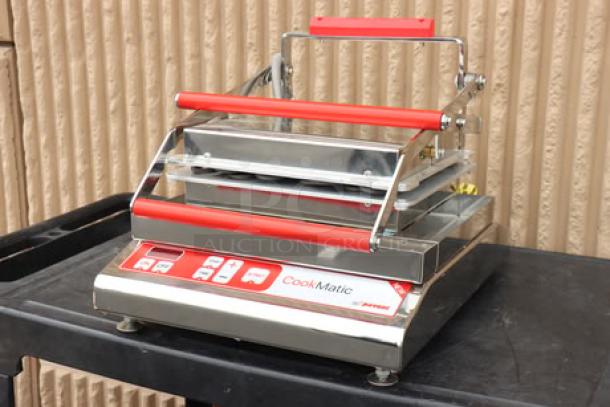 BRAND NEW Pavoni Cookmatic Pastry/Tartlet Heated Press, Model NEWCOOKMATICPAV110V, 110V, S/N: 2414142, missing plate insert.