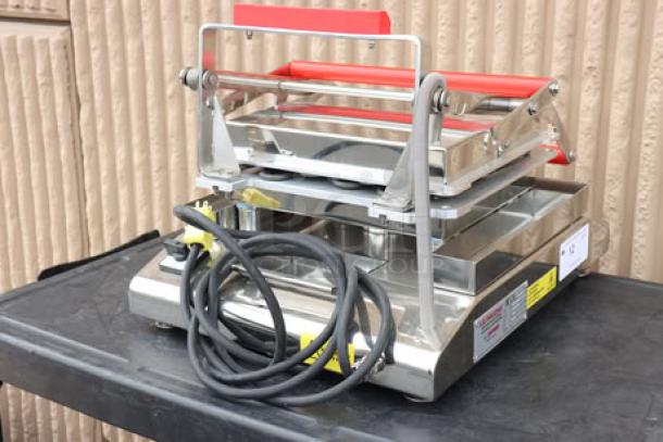 BRAND NEW Pavoni Cookmatic Pastry Press, Model NEWCOOKMATICPAV110V, 110V, Serial No. 2414142, missing plate insert.