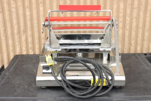 🤩 BRAND NEW 🤩 Pavoni Cookmatic Pastry/Tartlet Heated Press, Model NEWCOOKMATICPAV110V, 110V, missing plate insert.