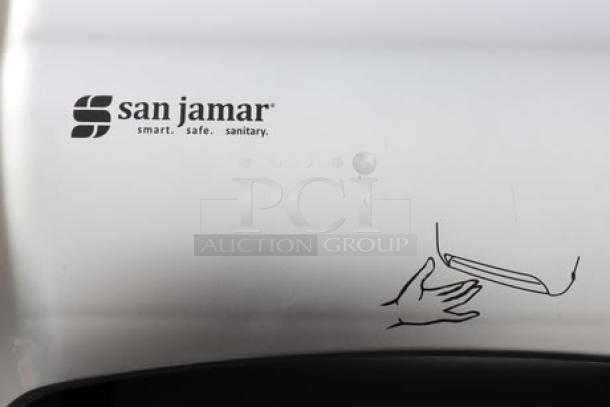 San Jamar T8370SS Hybrid Summit hands-free paper towel dispenser, stainless steel look, brand new scratch-n-dent condition.