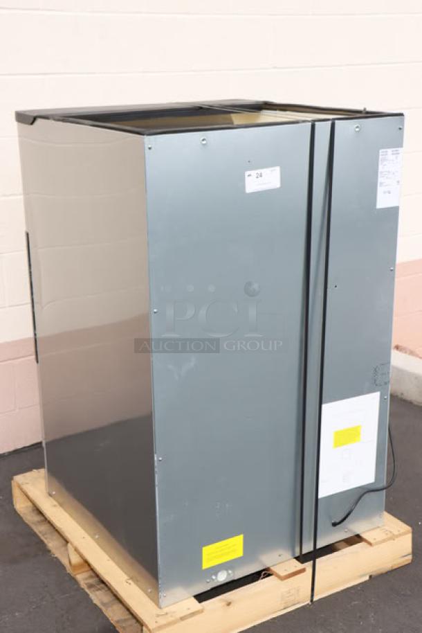 Avantco Ice HBN180-30 hotel ice dispenser, 30" wide, 180 lb capacity, 115V. Brand new, minor scratches and dents visible. Serial: AV2506100100.