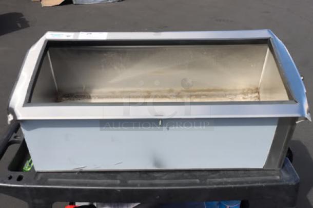 Regency 600DIIB1836 stainless steel drop-in ice bin, 18" x 36", 80 lb capacity, new scratch-n-dent condition, sliding lid.