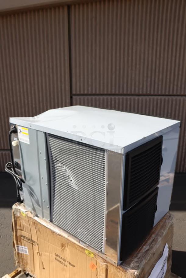 Brand new Avantco Ice MC-H-530-A half cube ice machine, 500 lb. capacity, air-cooled, 115V, slight dent visible.