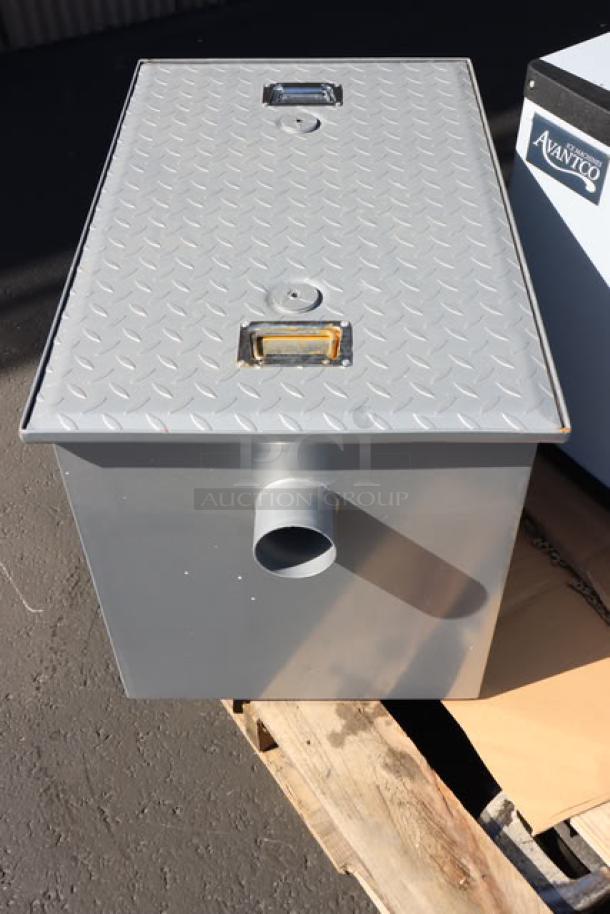 BRAND NEW SCRATCH-N-DENT Regency GT35 70 lb. 35 GPM grease trap with 3" non-threaded connections, PDI certified.