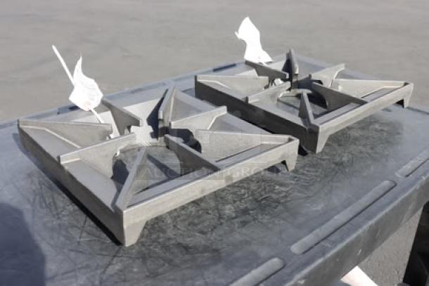 Vulcan 00-925000 Grate, 36-inch, brand new with minor scuffing, two pieces shown. No original packaging.