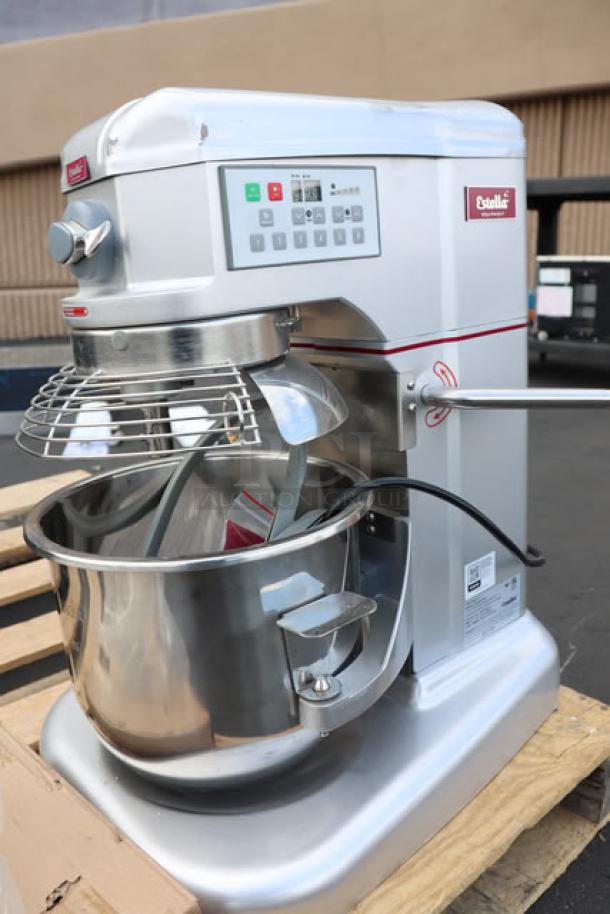 Estella EMIX12G silver 12 Qt. programmable mixer with bowl lift, guard, and standard accessories. Model EMIX12G, 650W.