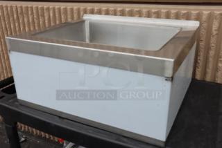 Regency 600SM16206 25" stainless steel mop sink, one compartment, 20"x16"x6" bowl. Brand new, some scuffing/denting.