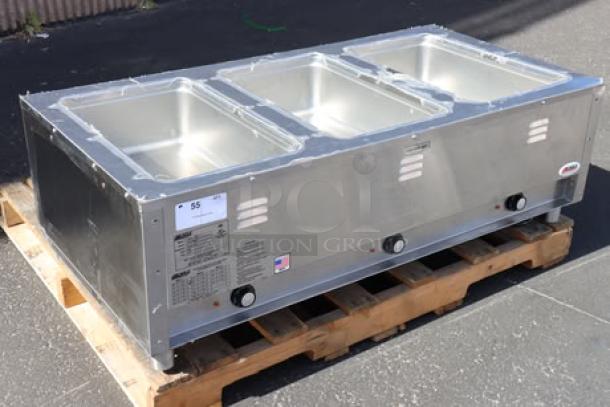 Brand new Eagle Group SPHT3 portable steam table, three-pan capacity, sealed well, 120V, 18.8A, 2250W, minor scratches.