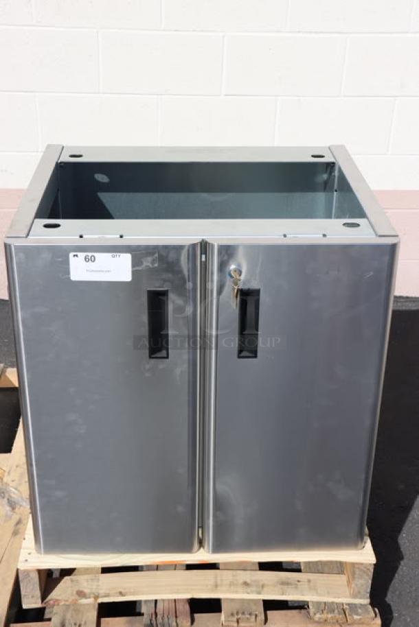Brand new Hoshizaki SD-500 stand for DCM-300/500 ice machines, serial Q54580E, in excellent condition, no packaging.