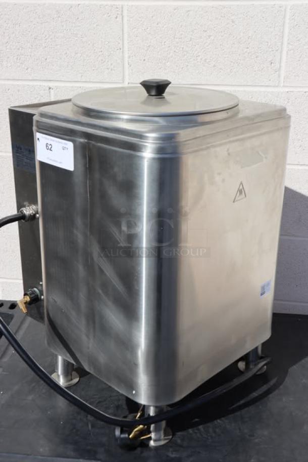 Brand new Avantco HWD10D 10 Gallon Bulk Hot Water Dispenser, 208/240V, 7,000W. Out of packaging, minor scratches visible.