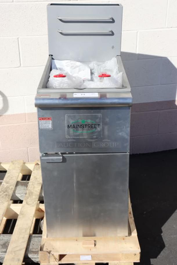 Brand new MainStreet Equipment stainless steel floor fryer, model 541FF40L, 40 lb. capacity, 90,000 BTU, serial #2411039035.