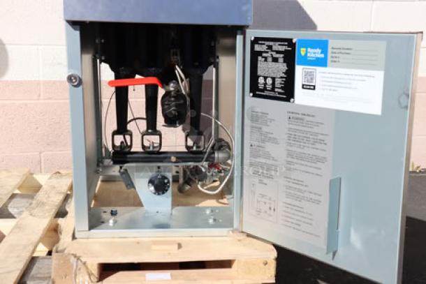 Brand new MainStreet Equipment 40 lb. stainless steel floor fryer, model 541FF40L, 90,000 BTU, serial 2411039035.