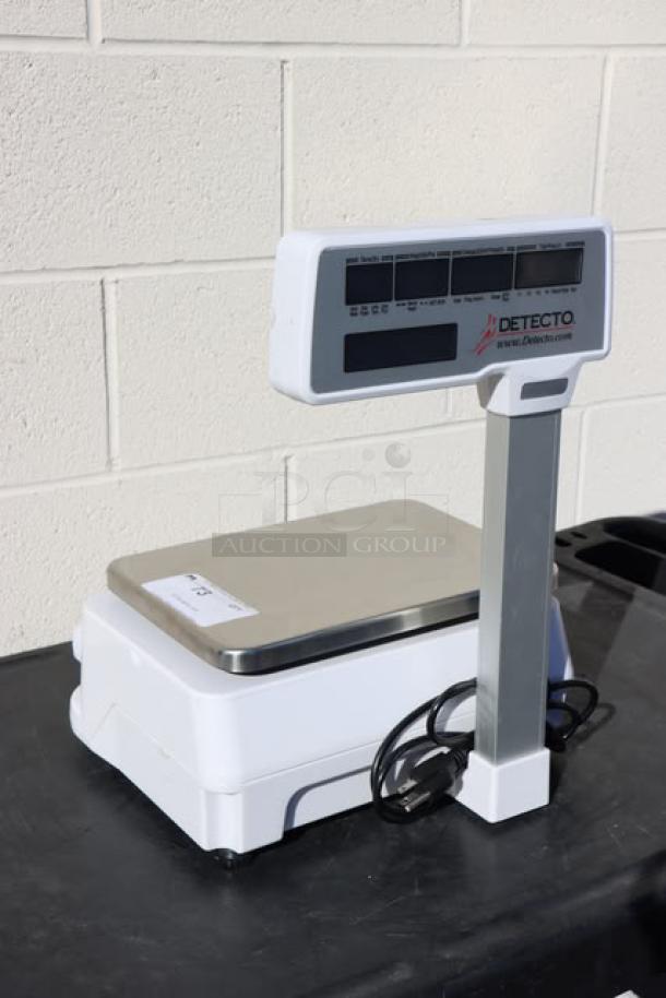 BRAND NEW Cardinal Detecto DL1060P 60 lb. digital price computing scale with printer and tower display. Legal for trade.
