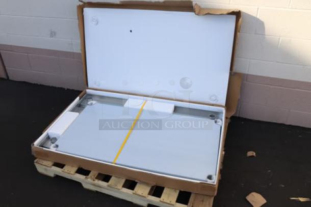 Regency 30" x 48" stainless steel work table, model 600TS3048S, with undershelf. Brand new scratch-n-dent condition.
