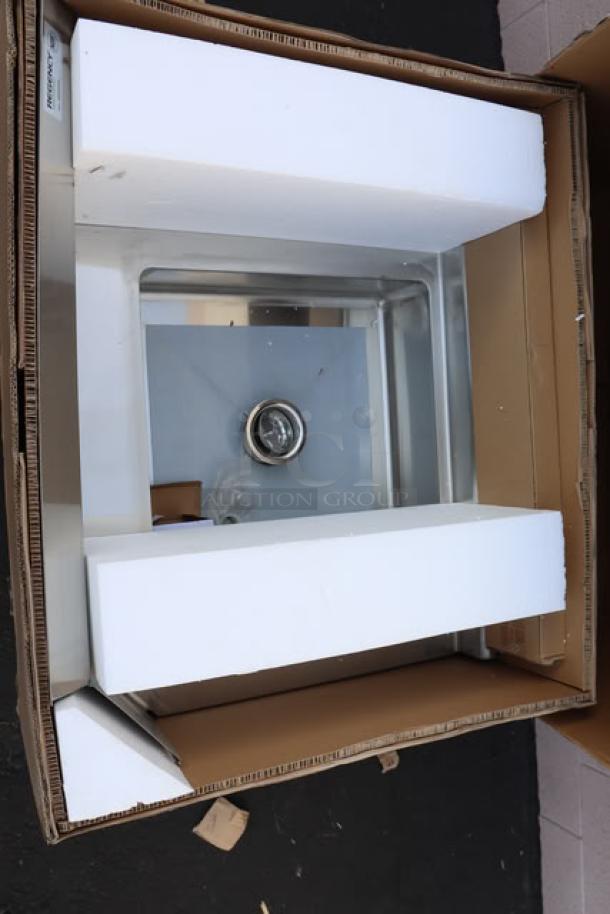 BRAND NEW Regency SDT-36R 3' Soiled Dish Table, 16 Gauge, Right Drainboard. Packaging damaged, item intact.
