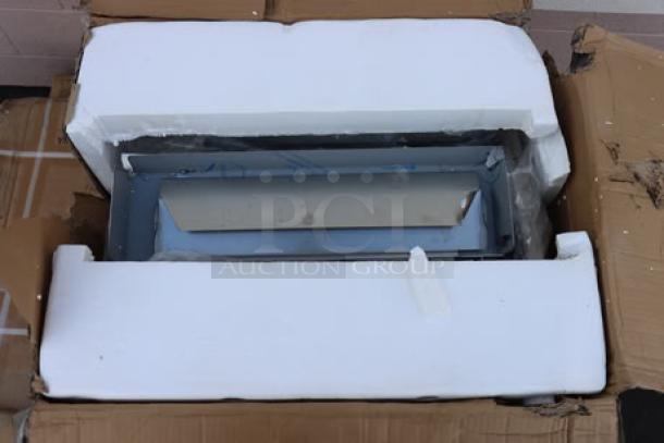 Brand new Avantco BT18A vertical contact conveyor bun toaster in original packaging, packaging damaged. Model BT18A.