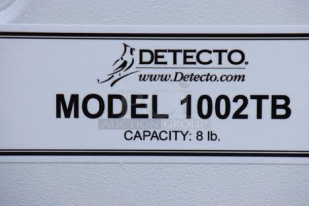 Cardinal Detecto 1002TB baker's dough scale, 8 lb capacity, baked enamel finish, beam grads 16 oz x 0.25 oz, label shown.