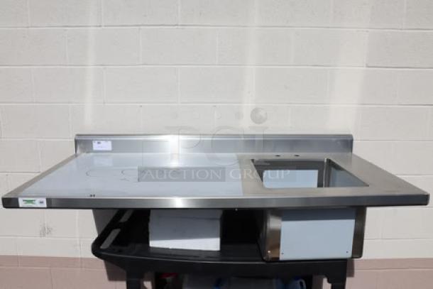 Regency 600ST3060R stainless steel work table, 30"x60", 16 gauge, with right sink and cross bracing, brand new, no original packaging.