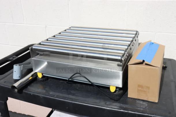 Optima Weighing Systems OP-915-RT-1818-400 bench scale with 18"x18" roller top. Damaged and inaccurate. Packaging damaged.
