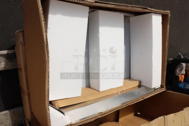 Brand new Regency CDT-48-L 16 Gauge 4' clean dish table in original packaging, left drainboard, slight scratch-n-dent.