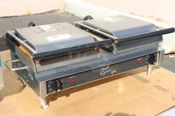 Star Grill Express GX20IG-240V double sandwich grill, 20" grooved cast iron plates, minor rust, 208/240V, 2,700/3,600W.