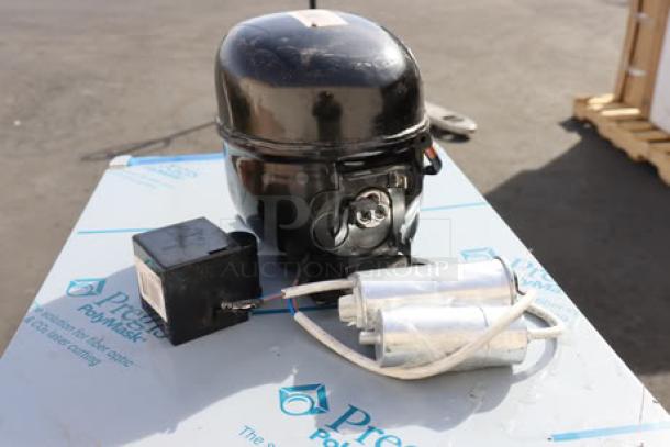 Brand new Avantco 17810035 compressor for SS-PT-71/APT-71 Series, R-290, no original packaging, shown on display surface.