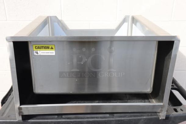 Regency 16-gauge stainless steel mop sink, 24"x24"x12" notched. Scratch-n-dent condition, original packaging damaged. Model 600SM242412N.