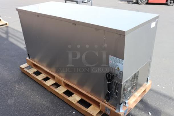 Avantco UBB-378-G-HC-S stainless steel back bar refrigerator, 79", LED lighting, outer glass on middle door broken.