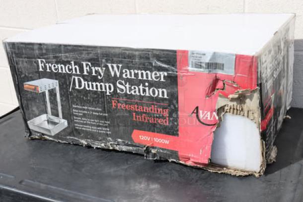 Brand new Avantco FFDS-1 French Fry Warmer, 1000W, 120V, damaged packaging; serial number CK-250648R-170.