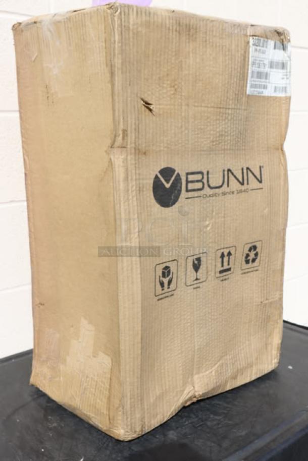 Bunn VPR-APS Pourover Airpot Coffee Brewer, model 33200.0010, in damaged original packaging, serial number VPR1061791.