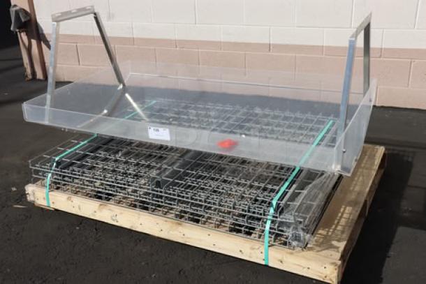 BRAND NEW ServIt 423ST4B1SC sneeze guard for 4-pan steam tables. Self-service, 2-sided, front right corner chipped.