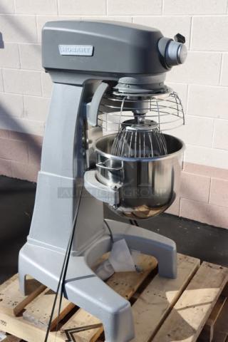 Hobart Legacy+ HL200-10STD 20 Qt. planetary mixer, near perfect, minor scratches/dents, guard, and standard accessories included.