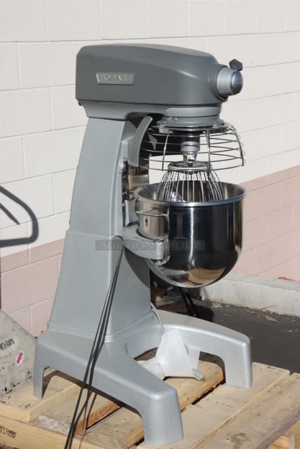 Hobart Legacy+ HL200-10STD 20 Qt. Planetary Mixer, near perfect, minor scratches and dents, includes guard and accessories.