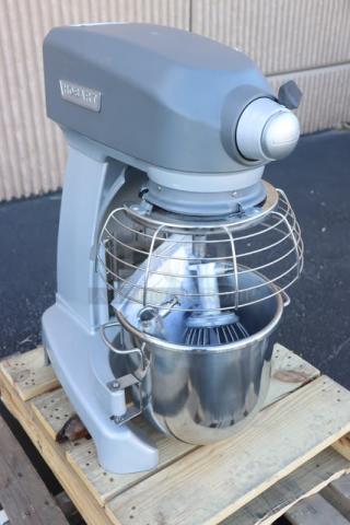 BRAND NEW SCRATCH-N-DENT! Hobart Legacy+ HL120-1STD 12 Qt. Planetary Stand Mixer with Guard & Standard Accessories - 1/2 hp 120 Volts 8 Amps 1 Phase	960 Watts. S/N: 31-1682- 928.