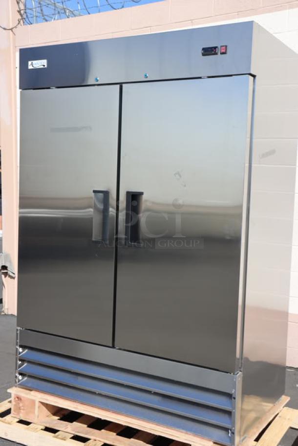 Avantco A-49F-HC 54" stainless steel solid door reach-in freezer, new, tested, 115V, 8.5A, 780W, serial 083439783 7258.