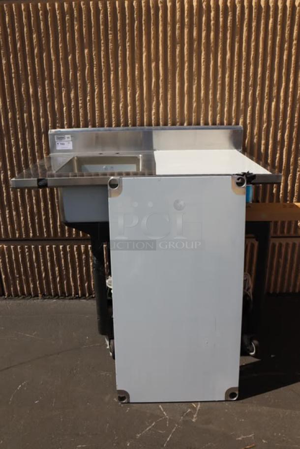 Steelton 522TS3048L stainless steel work table with sink on left; 30" x 48", 18 gauge. Minor scratches, no legs included.