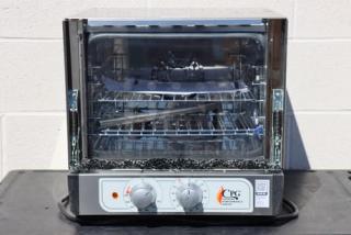 BRAND NEW Cooking Performance Group COQ-T3-A electric countertop convection oven, 3 trays, 120V, 1,650W, broken glass.