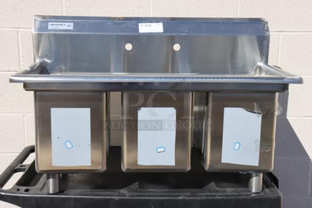 Brand new Regency 600S31014 39" stainless steel 3-compartment sink, 16-gauge, galvanized legs, no drainboards, 10"x14"x12" bowls.