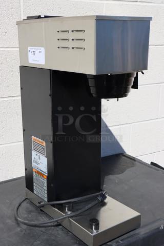 BRAND NEW Bunn 33200.0010 VPR-APS Pourover Airpot Coffee Brewer, 120V, minor scratches, serial number VPR1052305.