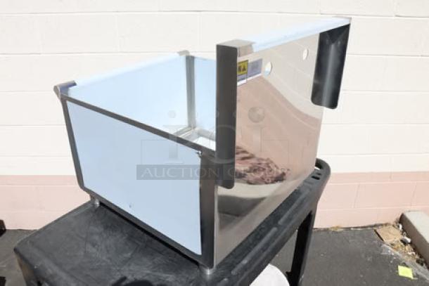 Steelton 522US12424 metal box with minor scratches. New condition, labels visible. Silver finish, sturdy construction.